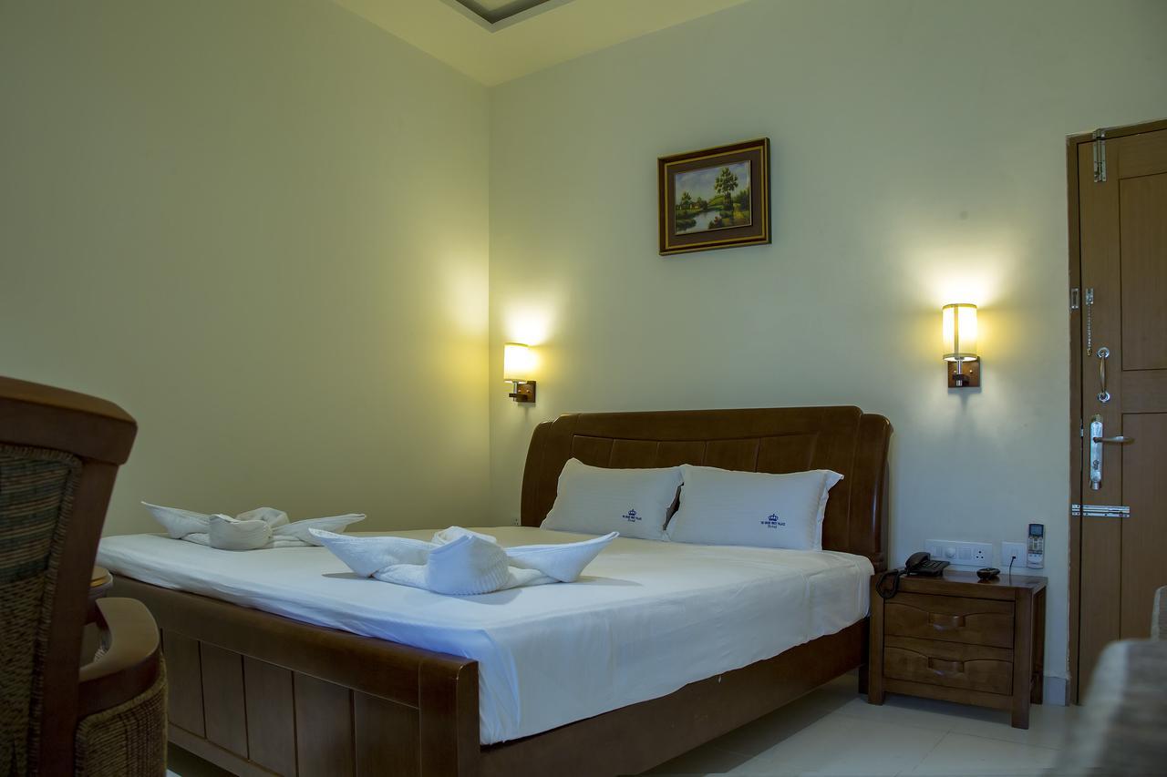 The Grand White Palace Hotel Mayiladuthurai Bagian luar foto
