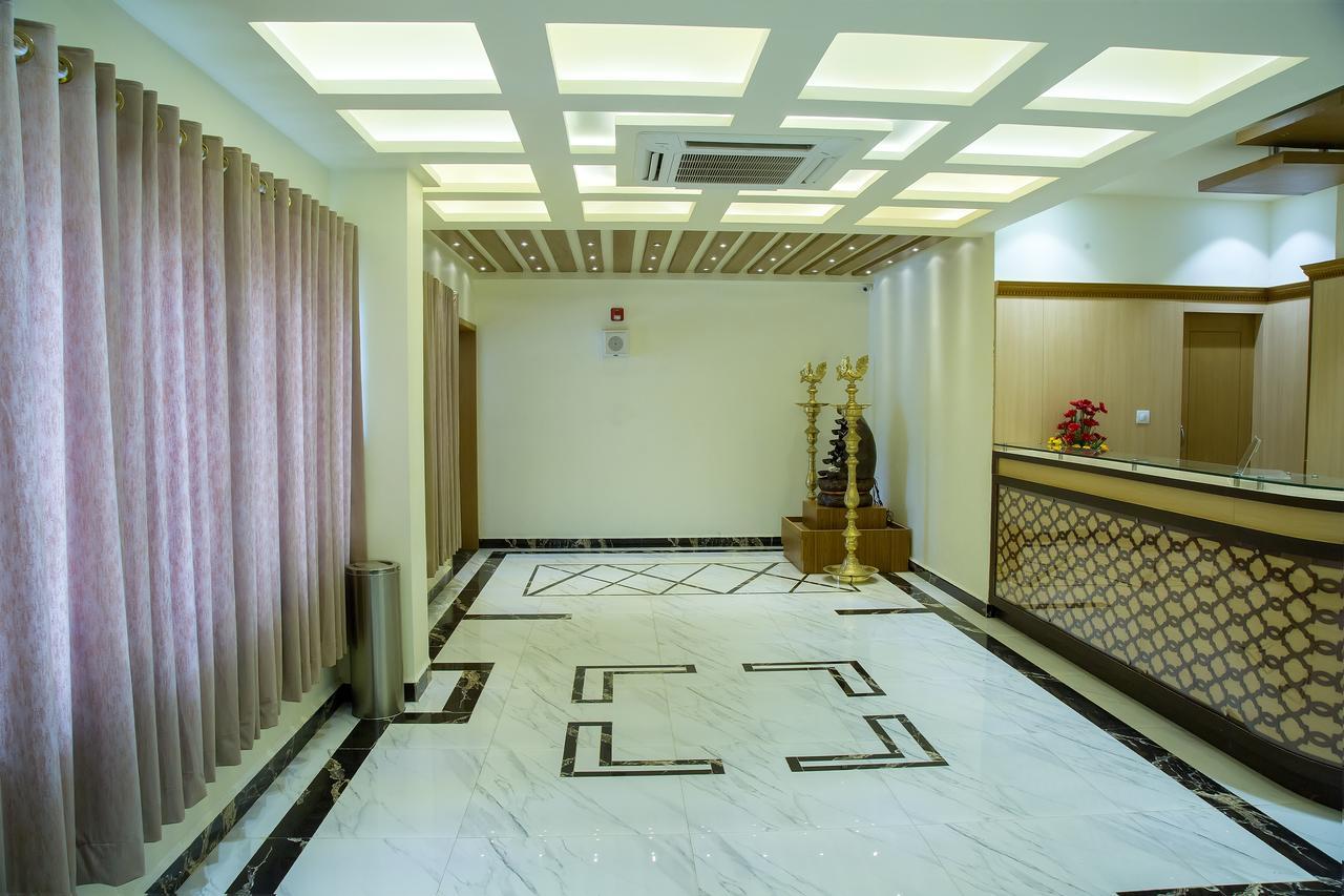 The Grand White Palace Hotel Mayiladuthurai Bagian luar foto